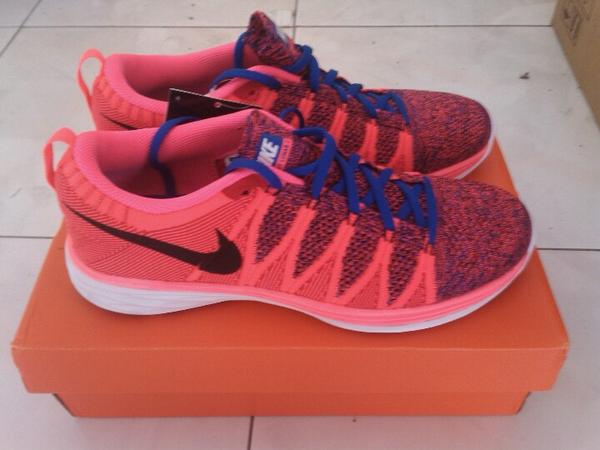 VRVstore's tweet image. Bantuin RT dong min @kickSolution WTS Nike Flyknit Lunar2 size 9us men bnib price: 900k. Cp cek bio