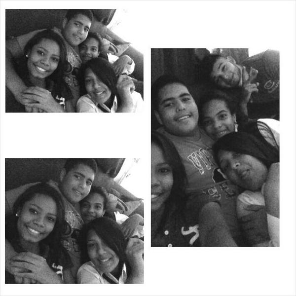 simoneeef_'s tweet image. With my guys in the house!!