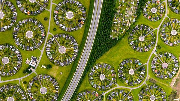 geospatialorg's tweet photo. Brøndby Haveby, Brønby Municipality, Denmark http://t.co/rfbrordlHl