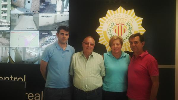 rosanagallardo2's tweet photo. Redorta en Vila-real, el Maestro nos honró visitándonos, eso lo revises recuerdas y disfrutas mucho tiempo. Gracias. http://t.co/sSQbYg6Fal