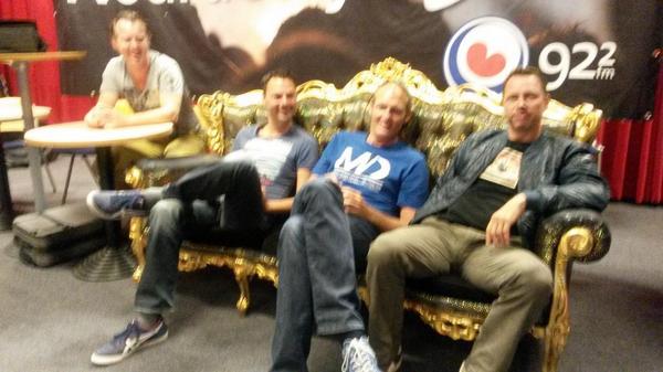 De band Jetz is fannemiddei us muzikale gast yn <a href="/SimmerynFryslan/">Simmer yn Fryslân</a> #simmer14