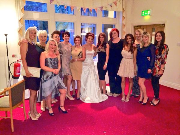 EyebrowQueen's tweet photo. Had the loveliest time yesterday with my @hdbrows girls at @HDBrowsTrainrFK wedding x http://t.co/UlCzdk4MBU