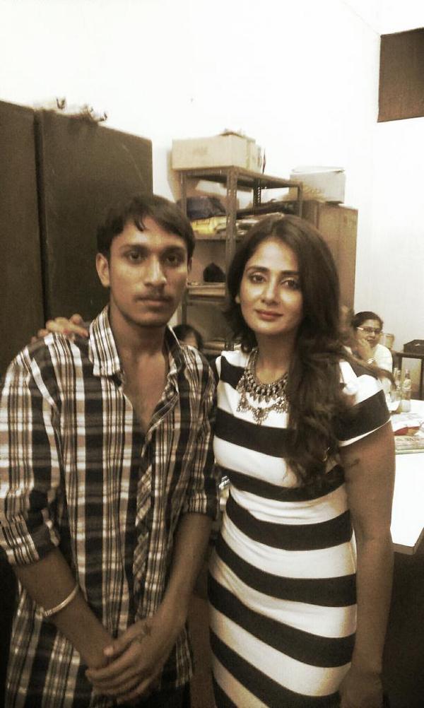 Harshagowda02's tweet photo. @TheParulYadav  @ParulYadavFC  tysm fr d pic !!! #shivajinagara http://t.co/DORWl5DSK4