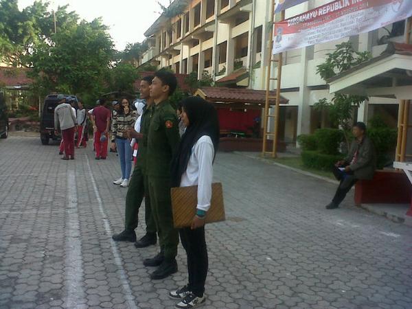 Gladi bersih Ulang Tahun Proklamasi Kemerdekaan RI ke 69 <a href="/UntagSurabaya/">Universitas 17 Agustus 1945 Surabaya</a>