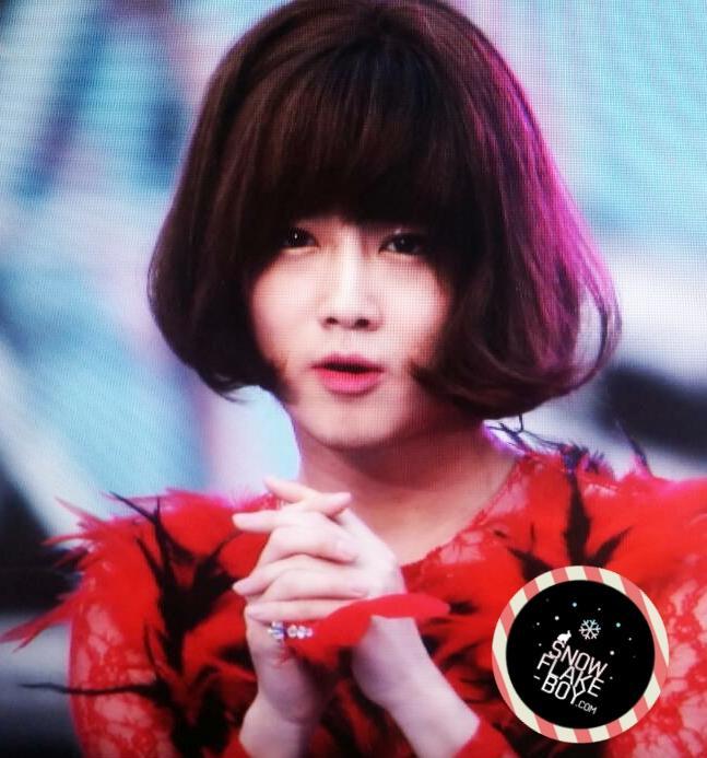 BvEcwYaCEAA5mIj.jpg:large