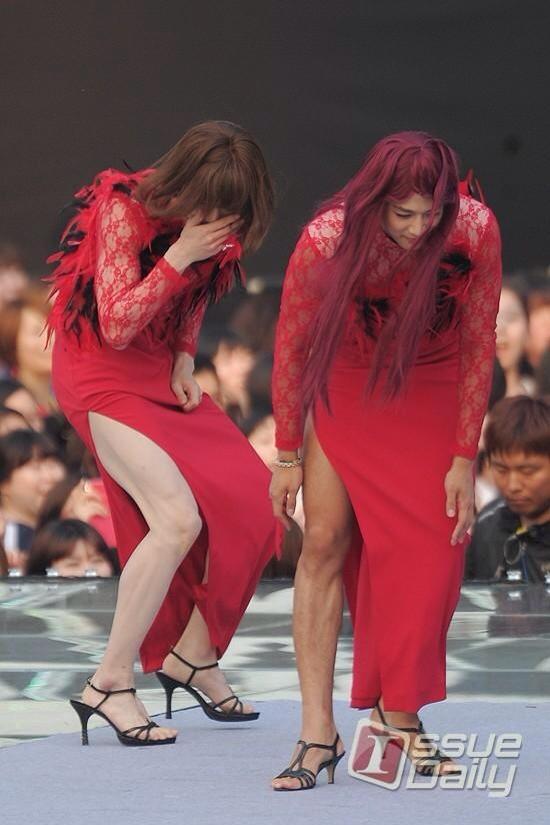 fachachi's tweet image. มึง มินโฮเหมือนก้มหาเขียดตามท้องนา โอ้ยยยยยยยย 555555555555555555555555555555555