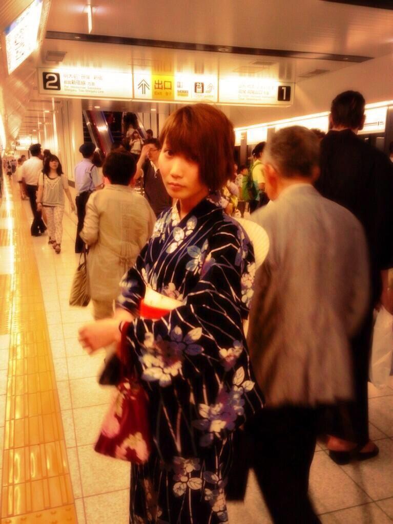 クリスマスファッション セカオワFukase、浴衣姿でのセクシーな乾杯ショットにファン悶絶 ミュージシャン