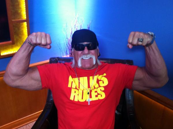ktlaENT's tweet photo. It's #SummerSlam time!! @HulkHogan is on at 9:15, tune in! #HulkHogan πͺ@WWE #watchoutsam http://t.co/POz6jIiVY9