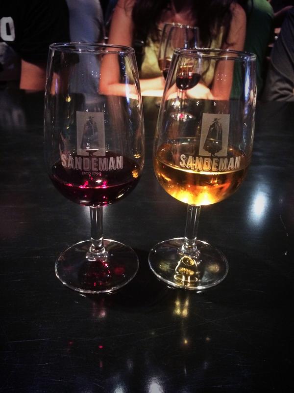 AlanTheProx's tweet photo. Bien de cata de Vinos por Oporto! #Sanderman #Offley #Ferreira http://t.co/Eh8qTCqtEP