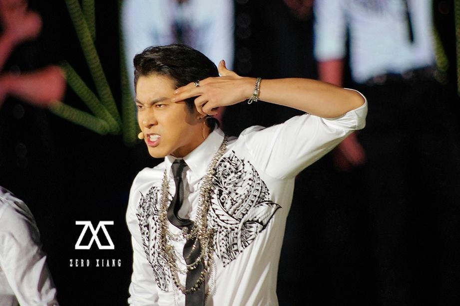 BvF7IPOCEAAgIs0.jpg:large