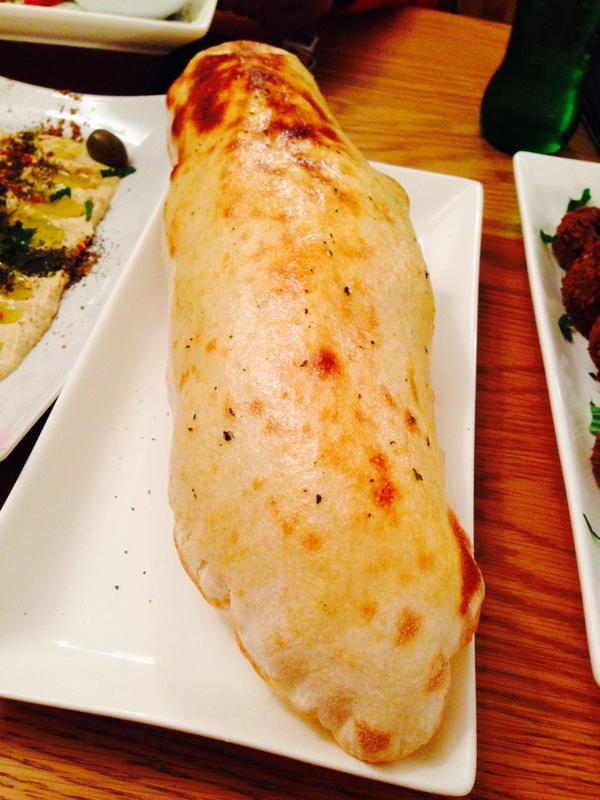 radeats's tweet image. Have you ever seen pitta bread this fluffy? #lebanese #med-one