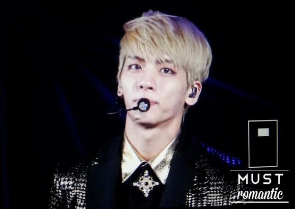 140815 Jonghyun @ SMTOWN IV Live World Tour in Seoul BvFCGE2CEAEGwEU