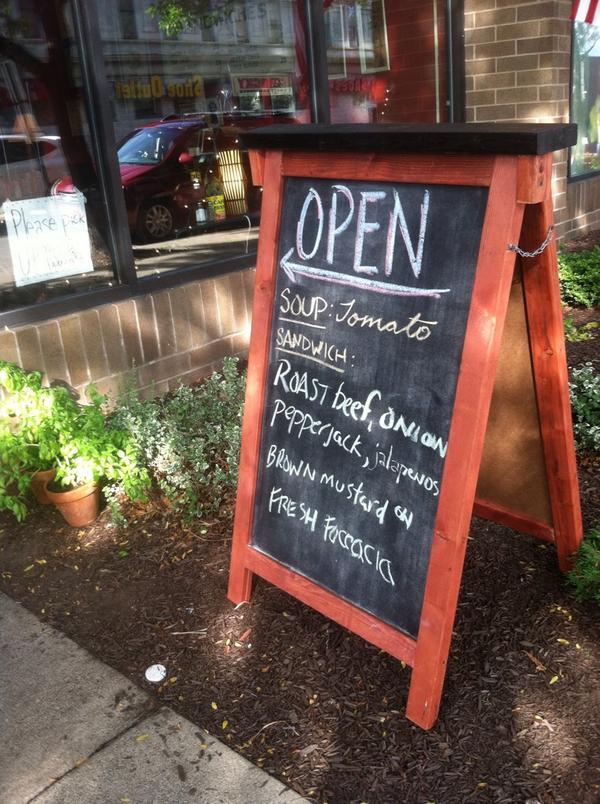 OneDropCafe's tweet image. Tomato soup Sando: roast beef, brown mustard, tomato, onion, pepper jack, jalapeños, brown mustard on focaccia