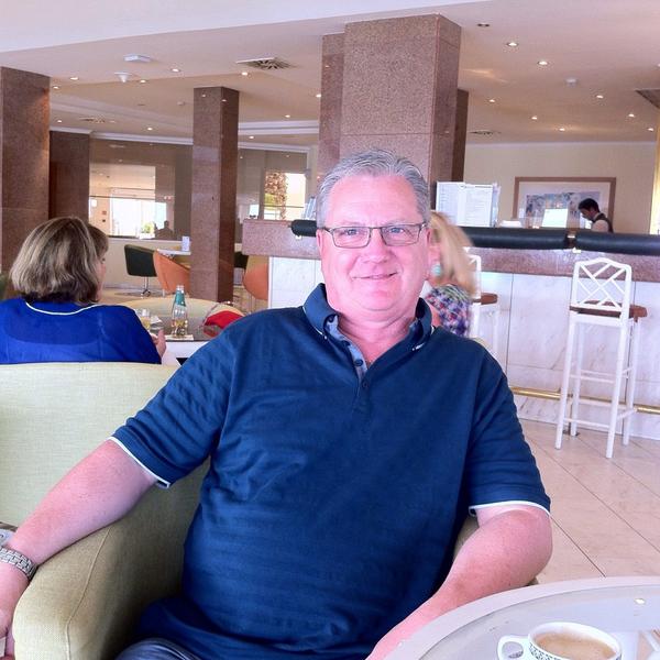 bedsocks417's tweet image. Trying to work out how to use Twitter