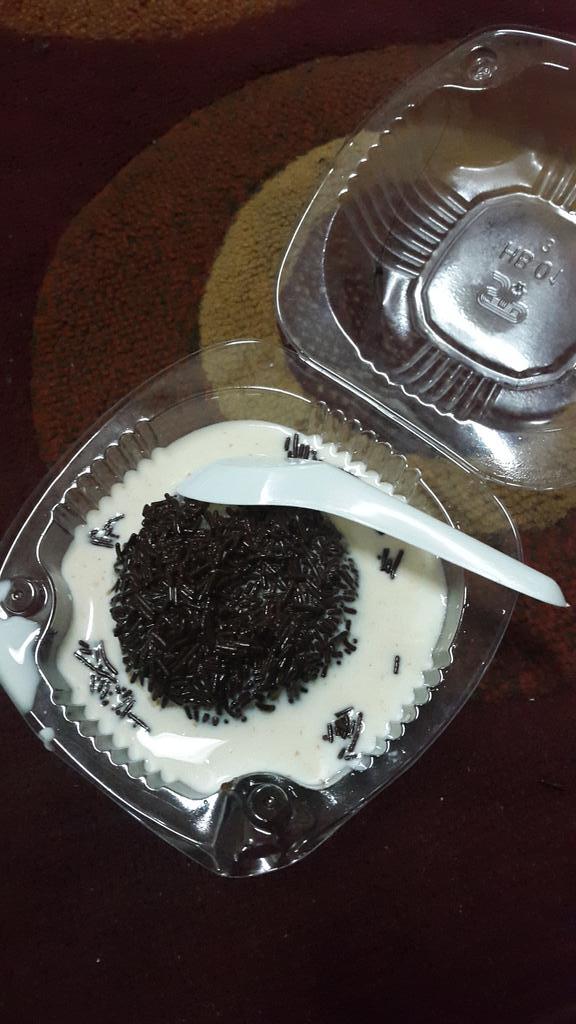 Hayang geura2 kiwin meh disuapan