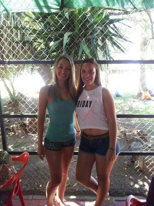 PiedadRoman's tweet photo. Dia en familia de pisci y comida! :))) @EstherPolo29 http://t.co/UD0fL0XBG8