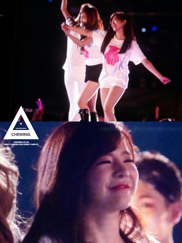 [PIC][15-08-2014]SNSD tham dự "SMTOWN LIVE WORLD TOUR IV in SEOUL" vào chiều nay - Page 3 BvFYgF0CMAAQm1L