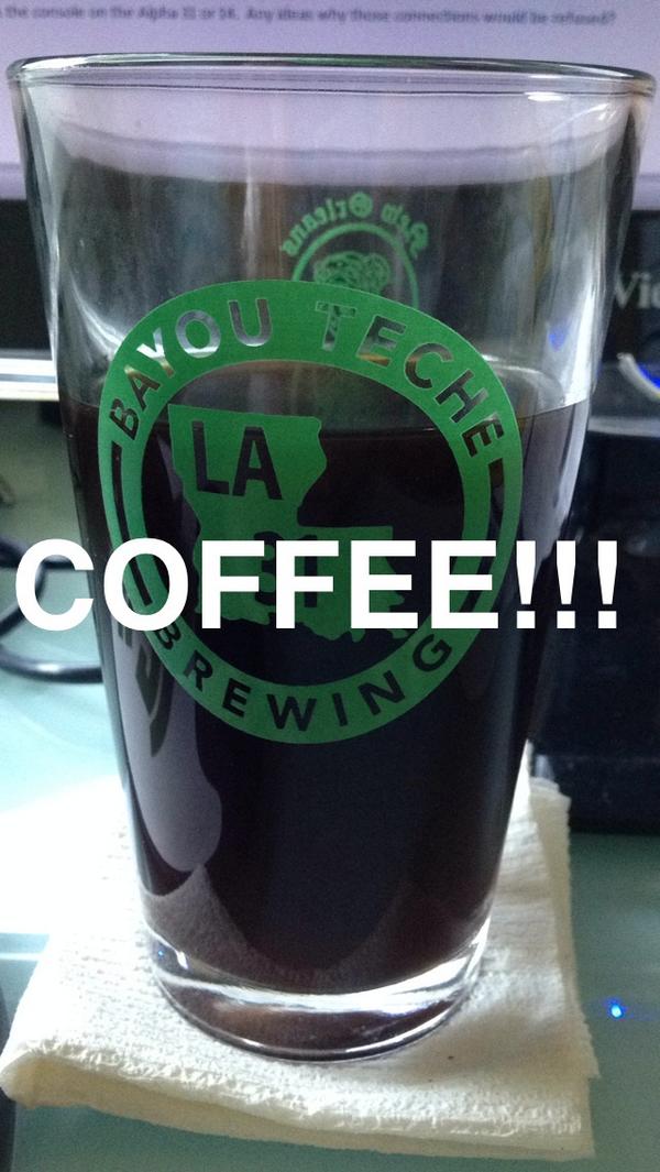 dancwilliams's tweet photo. Think I might have me an AM pint of coffee! Little @JitteryJoes Sprockets Blend! #networkhobo http://t.co/3y3bsYk9UA