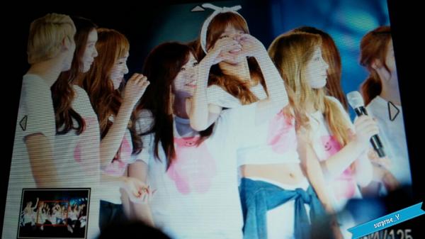 [PIC][15-08-2014]SNSD tham dự "SMTOWN LIVE WORLD TOUR IV in SEOUL" vào chiều nay - Page 6 BvFbNjxCcAIuc-1