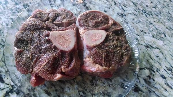 MooFatCooking's tweet image. Nice #Smoked #BeefShanks Used the low and slow method.  Don't forget to eat the marrow!
