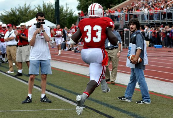 SacredHeartAlum's tweet photo. 15 days till the start of Pioneer Football season! #SHUAlums, support your team this year. http://t.co/1ovjjoDWRo http://t.co/DhIJKC0khI