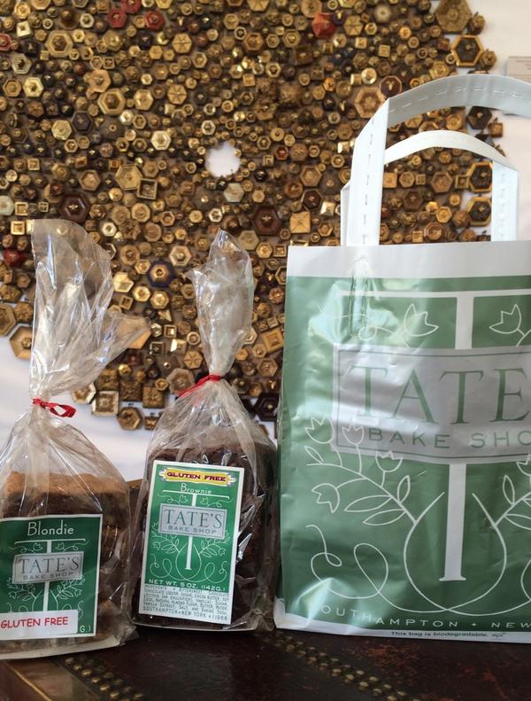 Trace_Mayer's tweet photo. Enjoying Tate's Bake shop cookies at the show this morning.  #tates #antiques #bestcookiesever http://t.co/ZsBkU7fsqt