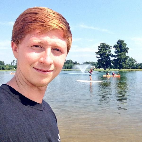 RayleenOreo's tweet photo. Paddle boarding with my mainnn Thanksssss NCR  #Tylerhall #CFJhall #ECURA @ECURAED http://t.co/Mv9XF2Kqpm