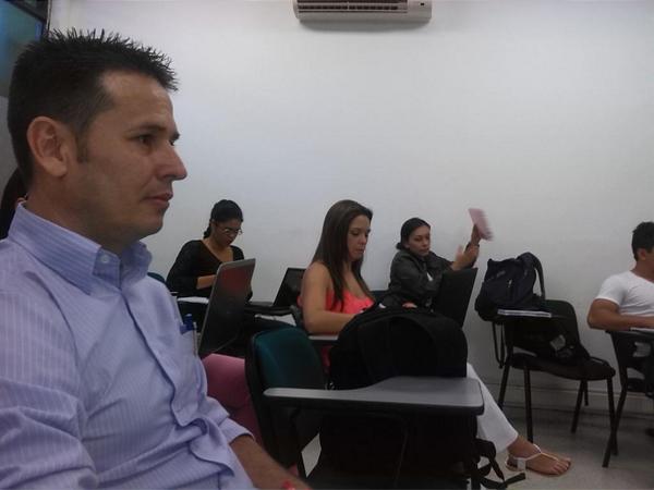 CristinaIdrobo's tweet image. En el encuentro con los comunicadores de todos los #Parquesoft.  Presentes con @CreaticCorp