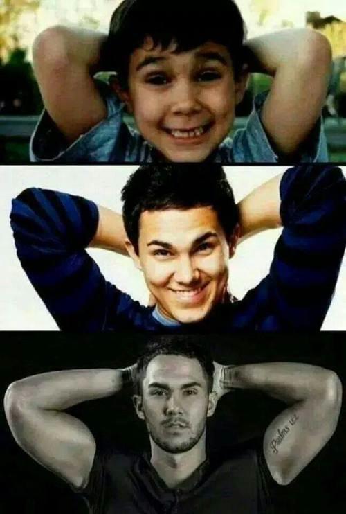 Happy birthday, Carlos Pena ass!     