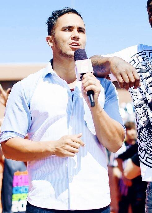 HAPPY BIRTHDAY HOTTIE CARLOS PENA      