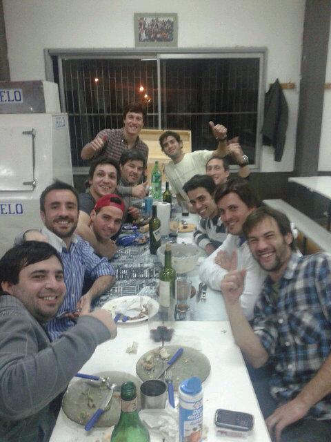 Las botellas tenian gatorei #EsGatoreiSeñorita