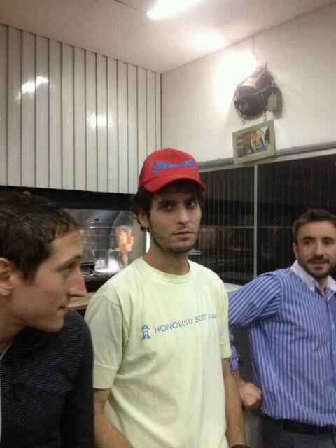 No te metas con este tipo...