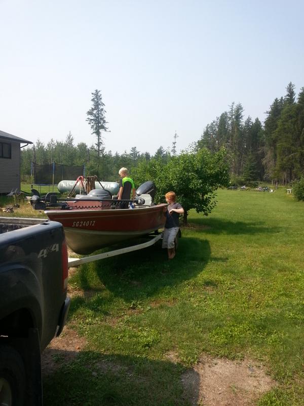BGIKG's tweet photo. We're off.  Great way to spend weekend.  #makingmeat #letbigonesgo http://t.co/Y6w3rZ6p1o