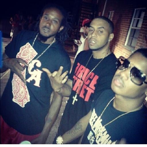 halfdeadbmkdte's tweet photo. #050 http://t.co/L2h5BzFpmr