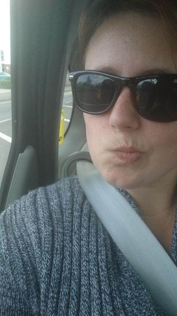 ZOZEN1512's tweet image. #shadesindoors #caredition #car #imgoingonanadventure 😎🚘