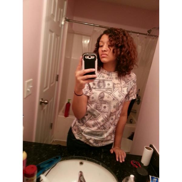 LoweKaylen's tweet image. Young money lol