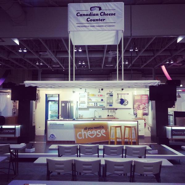 launchthis's tweet image. The 100% Canadian Cheese Counter is open at the #CNE! Come see us and enjoy free cheese seminars and cooking demos!