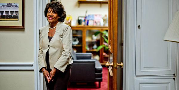 BlackHistoryUS's tweet photo. Maxine Waters. Born Aug 15. "We have to #fight every day...4 everything that we get..so I keep struggling” #congress http://t.co/nLhbx1vwdq