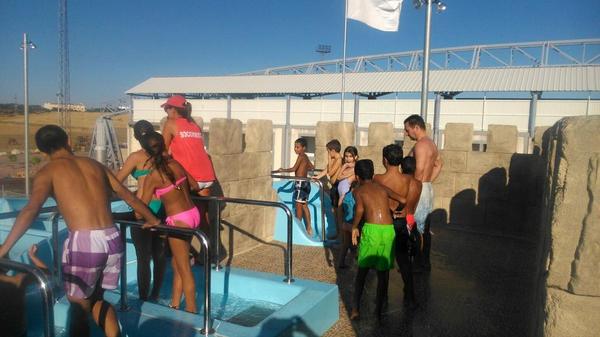 AytoVvaCordoba's tweet photo. Récord de asistencia hoy en la piscina de #Villanuevade Córdoba. Más de 500 personas. http://t.co/4xSndBrm9u