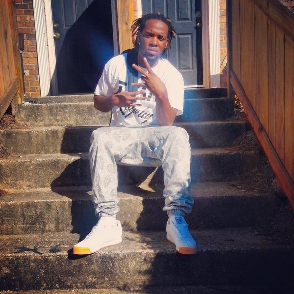 LoyaltyBynum's tweet photo. Im just trying to make my dream became a reality #TeamLoyalty #LoyalProductionz #CashCampaign http://t.co/RBDkTadD6D