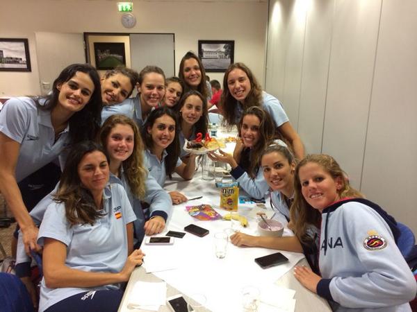 margamcj's tweet photo. GRACIAS A TOD@S POR LAS FELICITACIONES!!! UN ABRAZO MUY FUERTE DESDE BERLÍN!!!!! http://t.co/UYOKvh1rjz