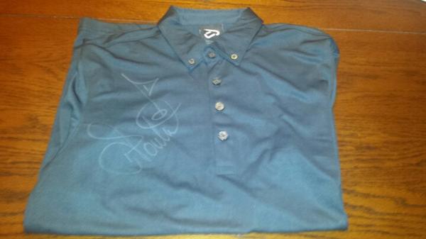 flopadapolous's tweet photo. @IanJamesPoulter @MasterCard Thanks for the shirt!  #PricelessGolf http://t.co/DScJYGIKYJ