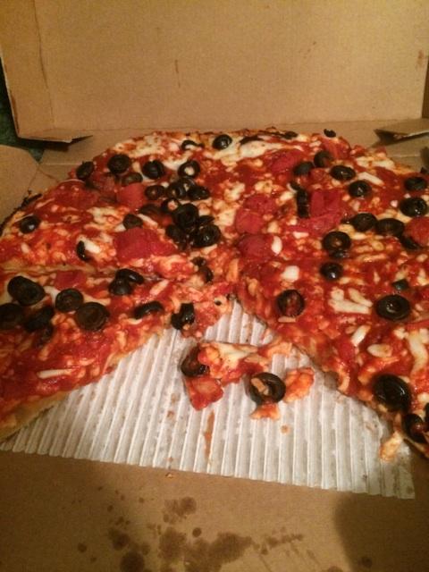 CashTactics's tweet image. Ordered @dominos with @LilyCatTrujillo  this shit isn't cooked #failfriday seriously......  tmi.me/1eFcyA