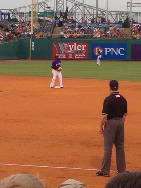 mattbudke's tweet photo. Surprise appearance by @DatDudeBP tonight #bats http://t.co/RrZ2CpGsO0