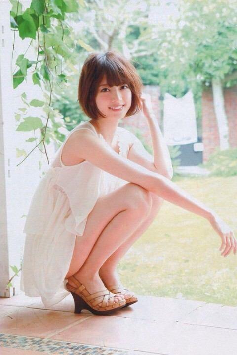 _____HM773's tweet photo. 初めまして、乃木坂46の橋本奈々未です。夏だからやっちゃおう！ってことで、お友達探しの旅に出てきました。といっても、夏もあとすこしで終わっちゃう。貴方の思い出の片隅に、私も入れてもらえませんか？#RTしたnrさんbotさんフォローする http://t.co/F0zP6oprDn