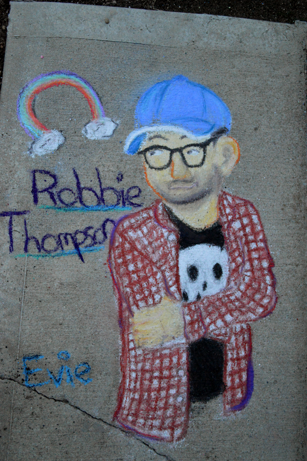 ewlandojones's tweet photo. Oh yeah, I forgot to share my @rthompson1138 fan(chalk)art #GISHWHES http://t.co/5208GLPP3T