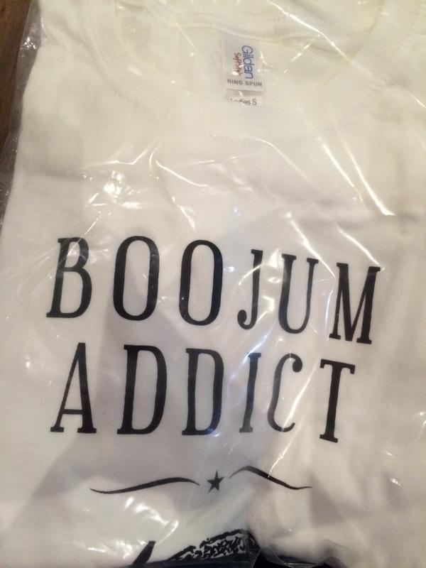Stephanitisno1's tweet photo. @gclarkey it happened!!! Wear it proud! #tshirttwins http://t.co/uNfm6StJWr