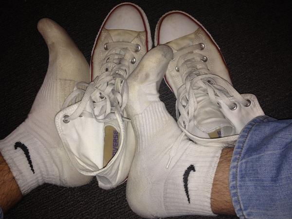 dirty white converse