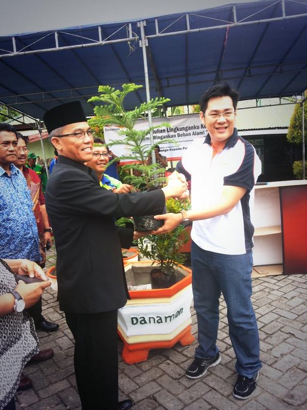 DKPP_Tarakan's tweet photo. RT @Adonara_hamdani:
Bersama kita ringankan beban alam.. @ArsyadEka @ajibayuprist @DKPP_Tarakan http://t.co/uWBLncm6YQ"