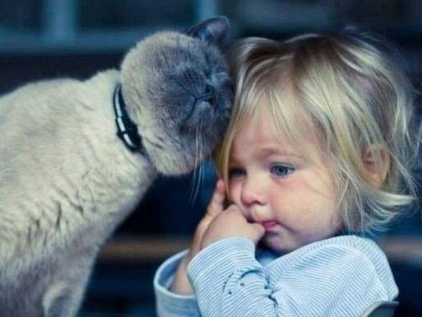 AnnCoronna's tweet photo. Tu hija con #loopciano @EduardoRossell ππ http://t.co/S7YRvvLju9